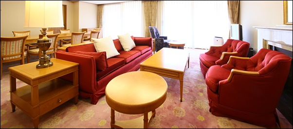 奈良ホテルスイートルームの部屋画像