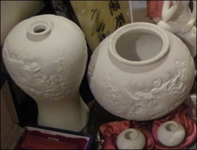 鈴木エイトが統一教会から購入した霊感商法の壺